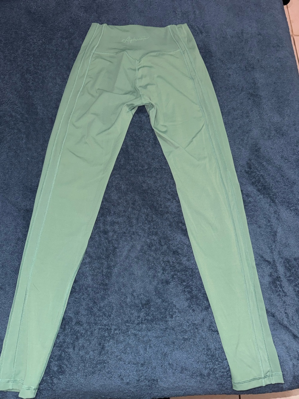 Alphalete light Green High-Waist Leggings